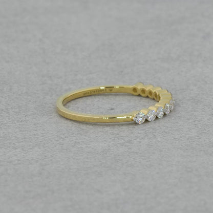 Round Cut Diamond Devind Prong Wedding Band For Women