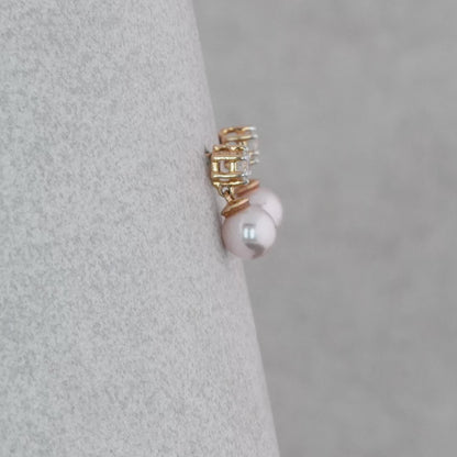 Round Cut Diamond With Pearl Drop Earrings.