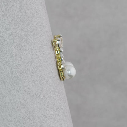 Pear Cut Diamond Cut With Pearl Dangle & Drop Earrings.